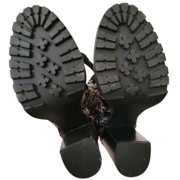 Host Pick🎉 Steve Madden Laurie Black and Red Brocade Rose Moto Boots Size 7.5 - Picture 7 of 10